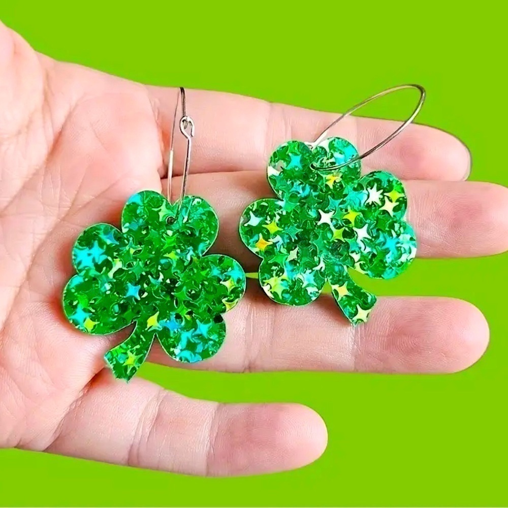 Shamrock St Patrick’s Day Hoop Earrings